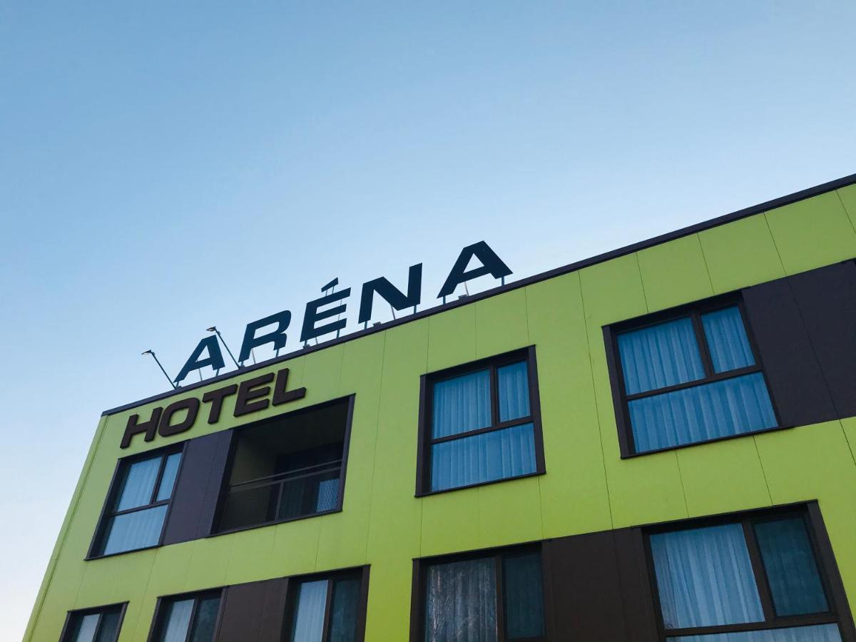 Hotel Aréna Brumov Exterior foto